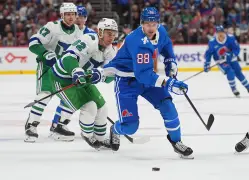 Avalanche Journal: Colorado, Carolina lost Mikko Rantanen, but both clubs have rebounded well